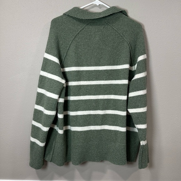 Aerie Unreal Striped Polo Oversized Sweater in Sage Green & White Size Medium - Picture 4 of 8